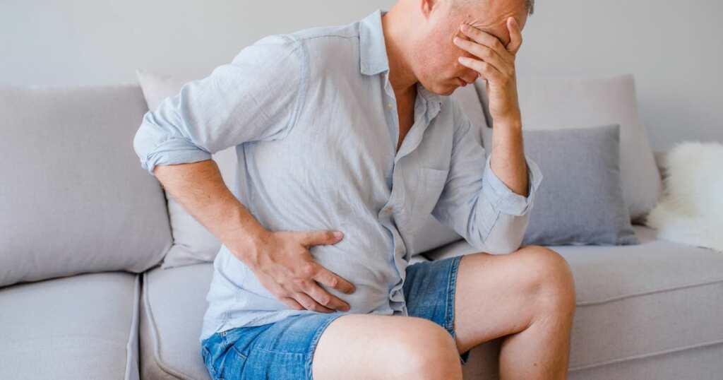 Man with Crohn's disease - seat feeling pain