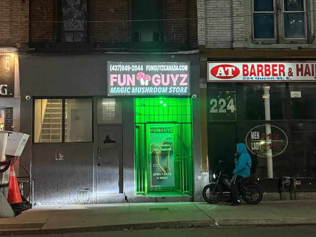 222-queen-street-east-toronto-funguyz-magic-mushroom-dispensary-3 FunGuyz - Magic Mushroom Dispensary at 222 Queen St East, Toronto, entrance area from the outside