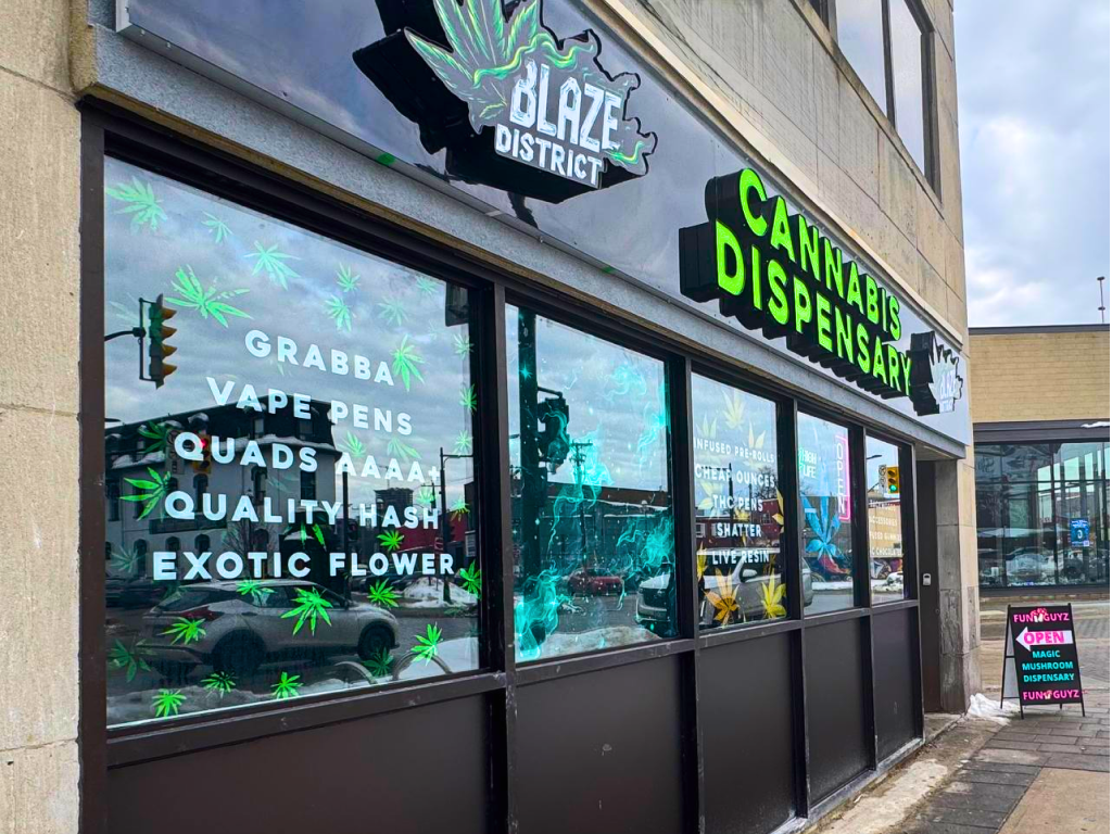 Exterior of Funguyz magic mushrooms dispensary in Barrie