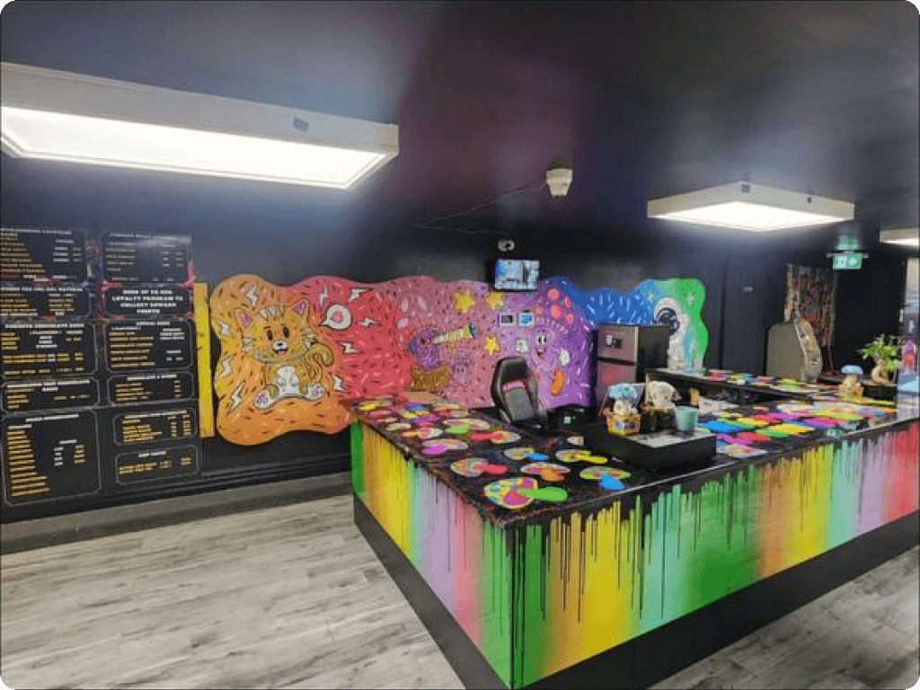 funguyz-magic-mushrooms-dispensary-barrie-dunlop-street-3 The interior of Funguyz magic mushrooms dispensary in Barrie