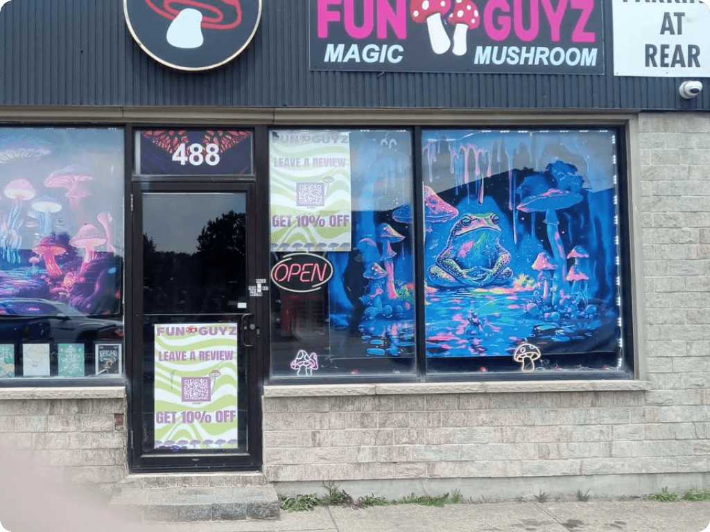 funguyz-magic-mushrooms-dispensary-welland-1 The street view of Funguyz magic mushroom dispensary in Welland