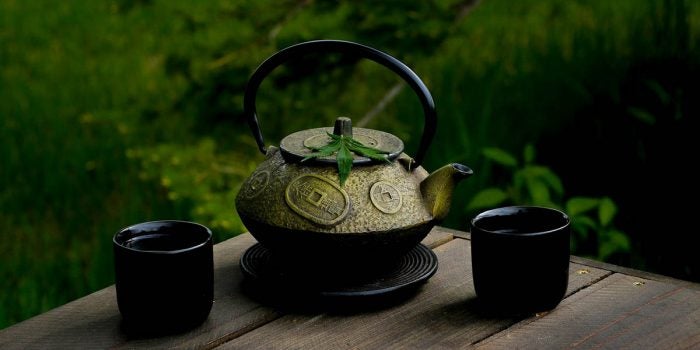 how to make weed tea, cannabis tea pot, marijuana tea