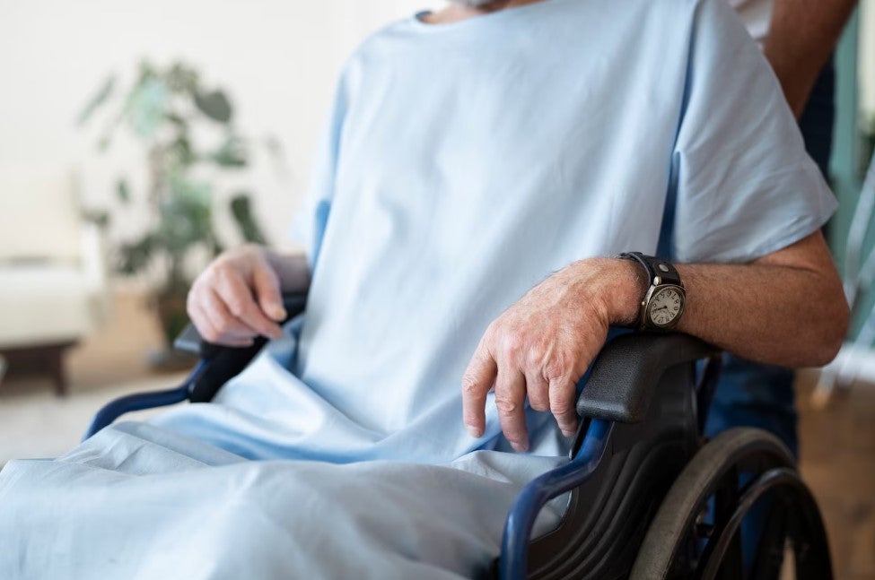 Parkinson-wheelchair-watch-person-blur