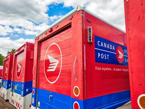 Weed Delivery: How 6ixpensary Ensures No Delays During the Canada Post Strike