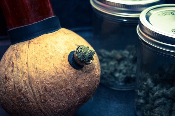 how to make your own bong