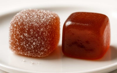 Sour Coated vs Infused Weed Gummies: Differences & Effects